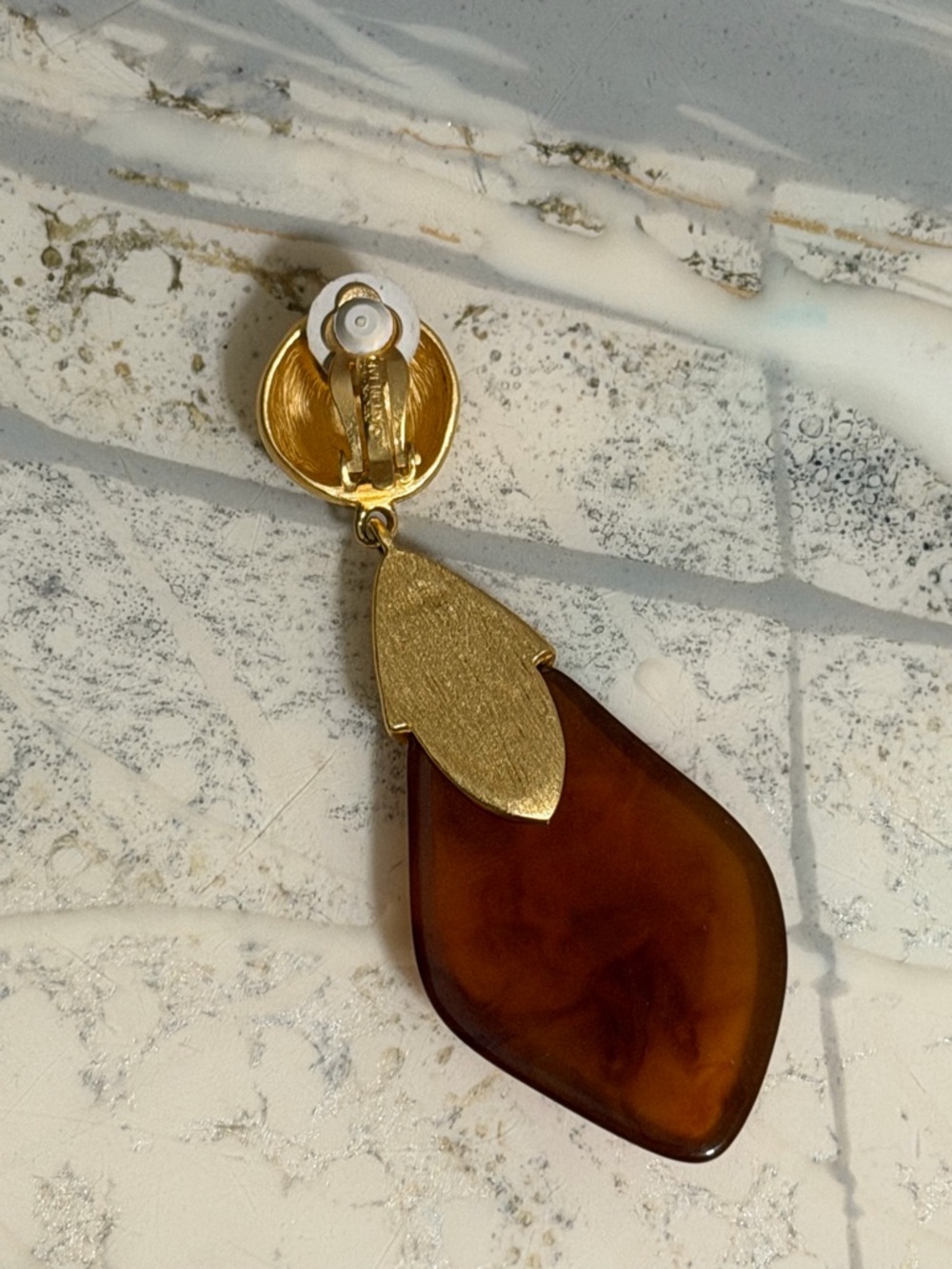 Vintage Signed Givenchy Paris New York Amber Lucite Drop Matte Gold Earrings - Picture 6 of 9